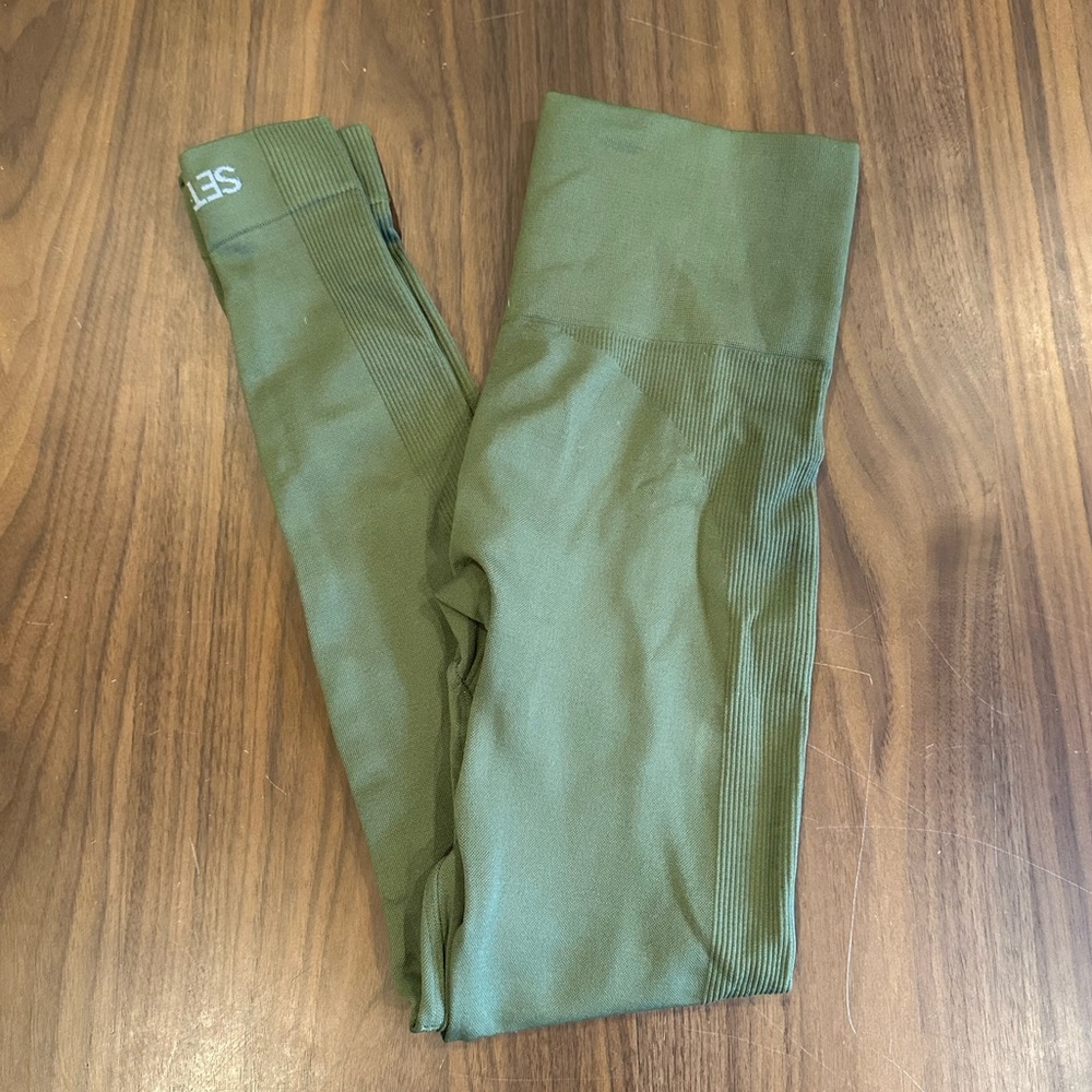 SET Active leggings